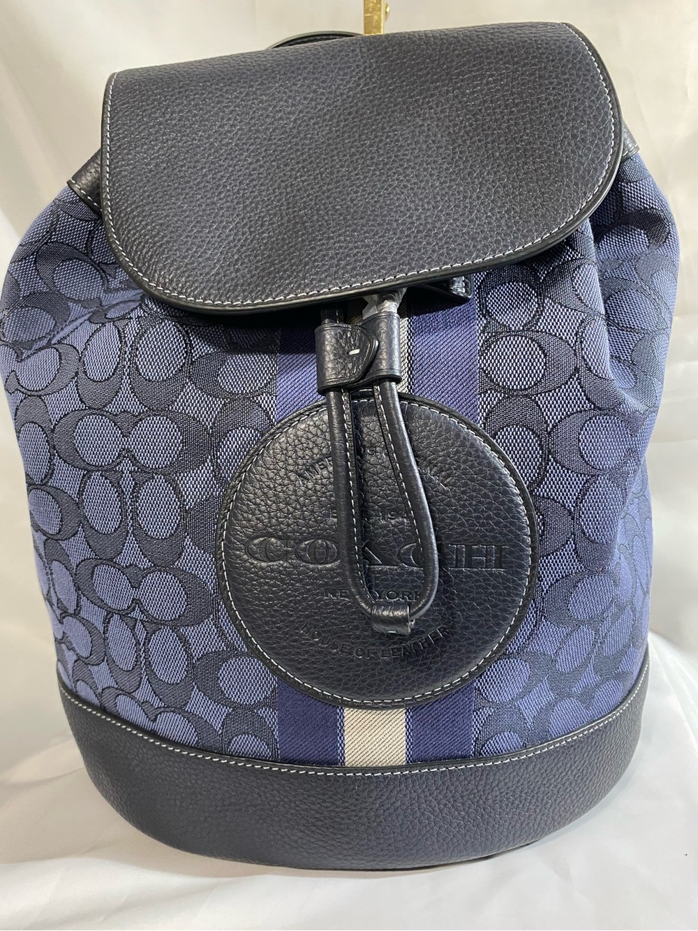 NWT Coach Large Dempsey Drawstring backpack Unisex